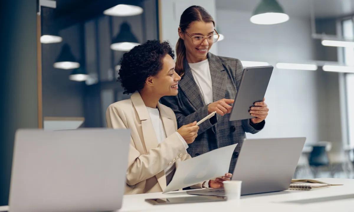 Suporte profissional para regularização de documentos